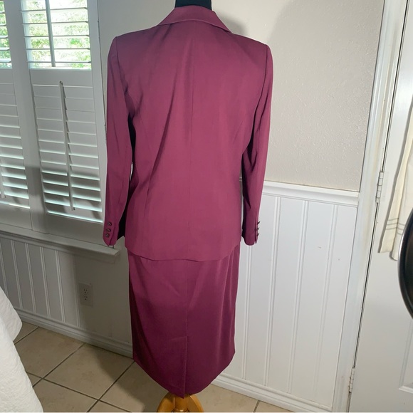 Alfred Dunner vintage business suit skirt and blazer jacket - Picture 3 of 13
